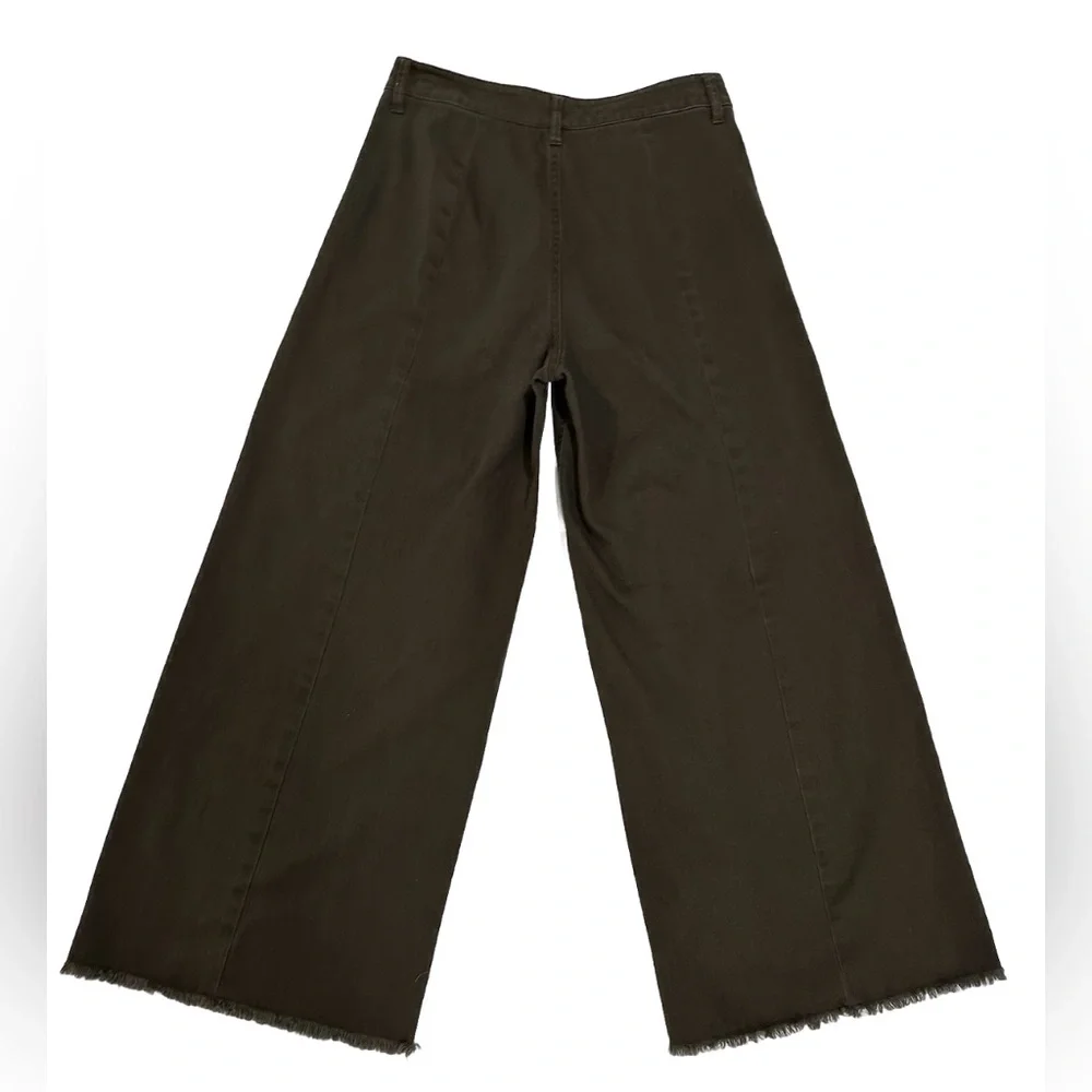 Elizabeth and James Carmine Cropped
Button Fly Wide Leg Jeans Size 26. C… - Picture 8 of 15
